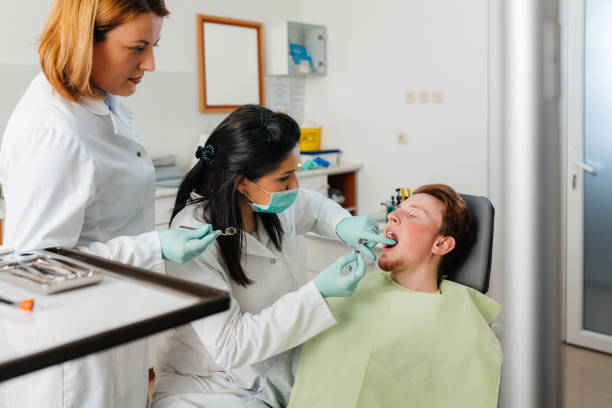 Best Emergency Dentist for Knocked-Out Tooth in Springfield, MO